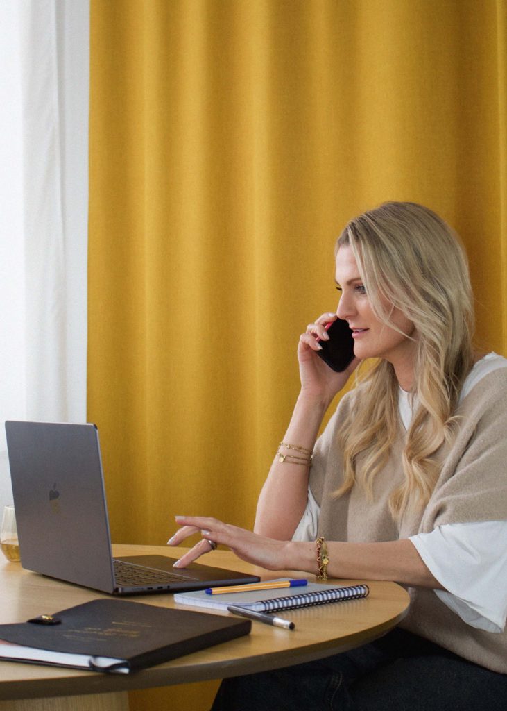 Kontakt - ME•PER•SE